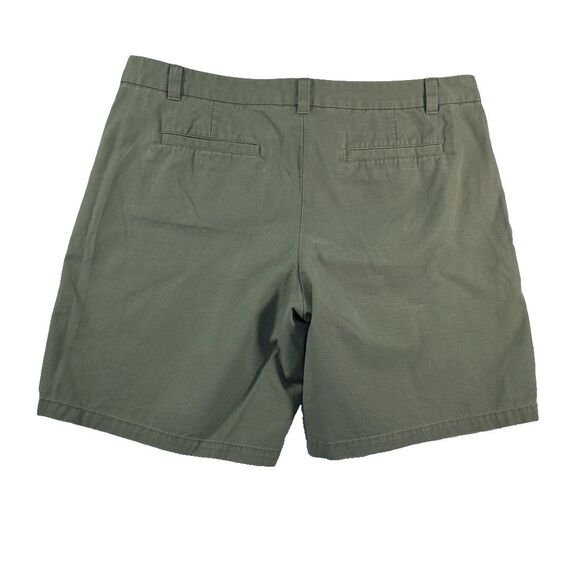 Khakis by Gap Boyfriend Roll Up Shorts Women's Size 16 Olive Green  Preppy Chino - Picture 2 of 5